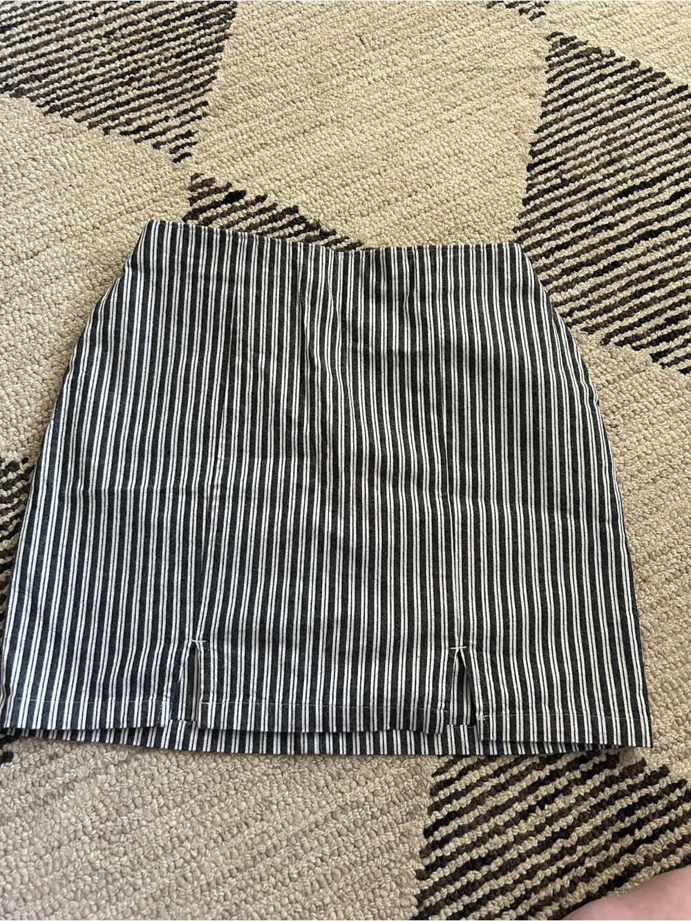 Hollister mini skirt - Picture 2 of 3